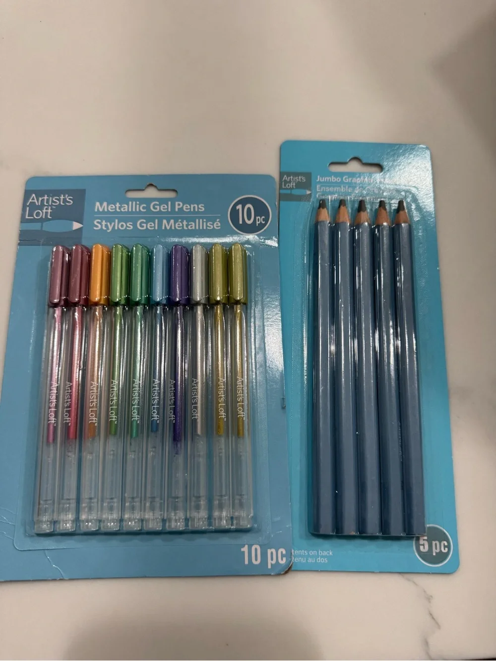 Metallic gel pens and graphite pencil set